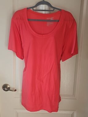 Coral Women's Top by Terra & Sky size 20W-22W looks New
